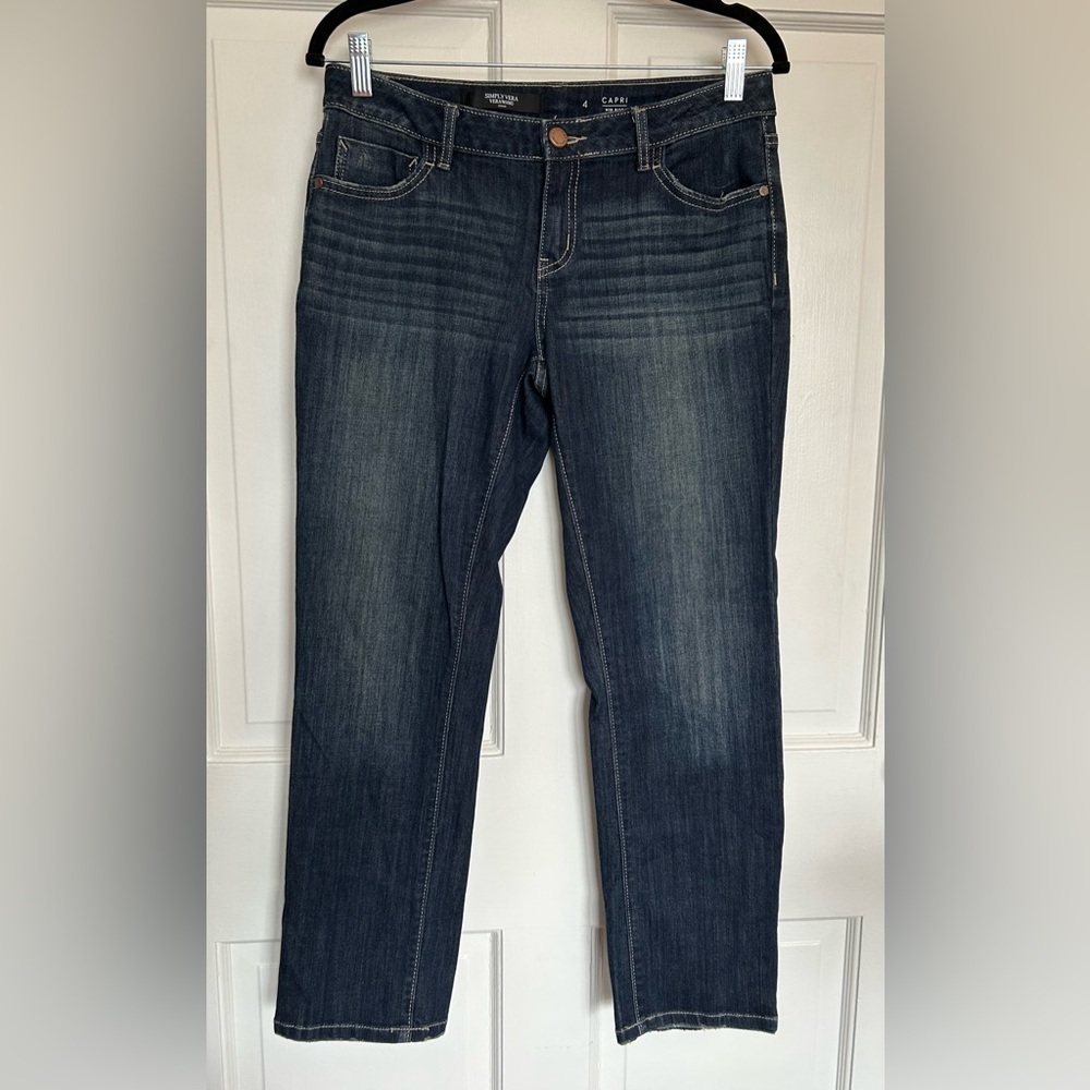 Simply Vera Vera Wang Denim Mid-Rise Capri Jeans Women’s Size 4 Darkwash
